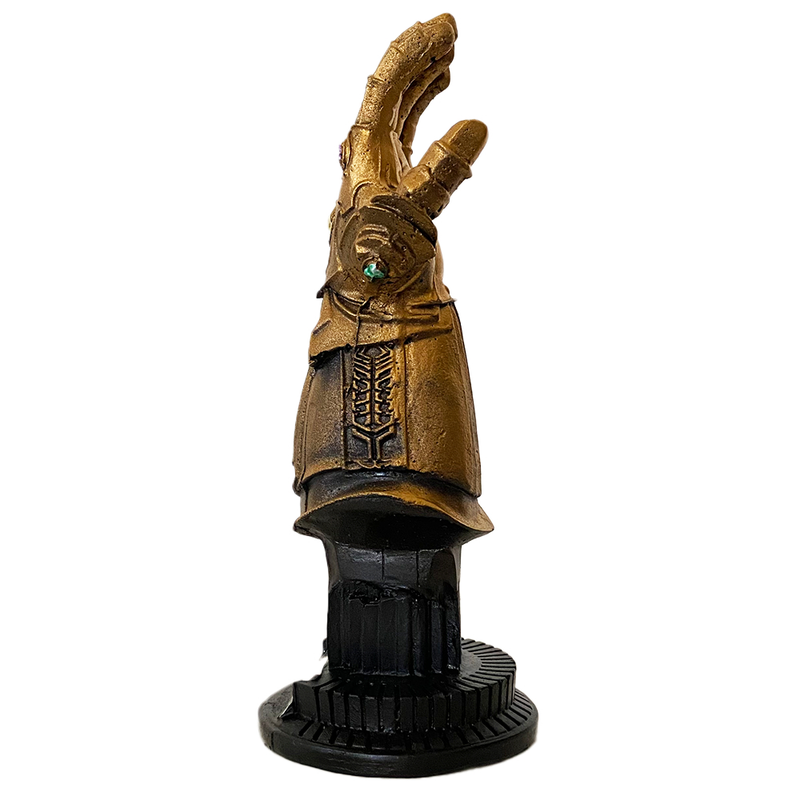 Manopla Do Infinito Thanos Vingadores Colecionável Boneco Marvel Geek Resina